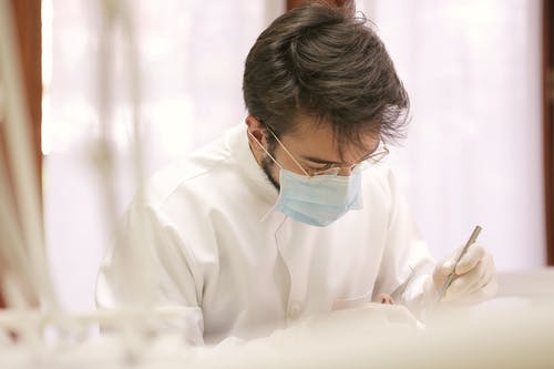 深圳孩子嘴巴发白是鹅口疮还是缺营养?家长必看的5种原因解析