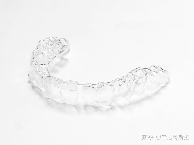深圳隐形矫正牙齿多少钱_深圳龙岗隐适美牙套收费_深圳隐形牙齿矫正