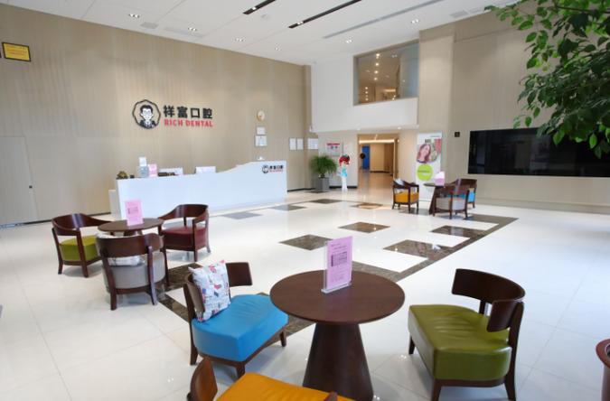 深圳宁德做牙齿矫正去哪好？公立医院还是私立靠谱？